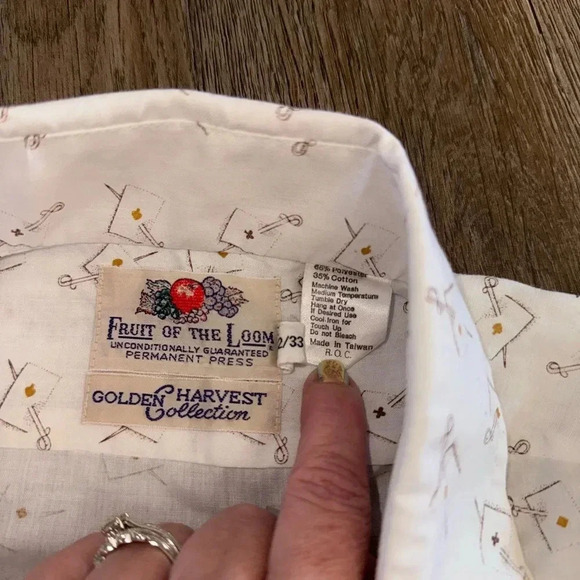 VTG 60’s/70’s Fruit of the Loom Harvest Collection • Cards & Daggers Button Down - Picture 3 of 10